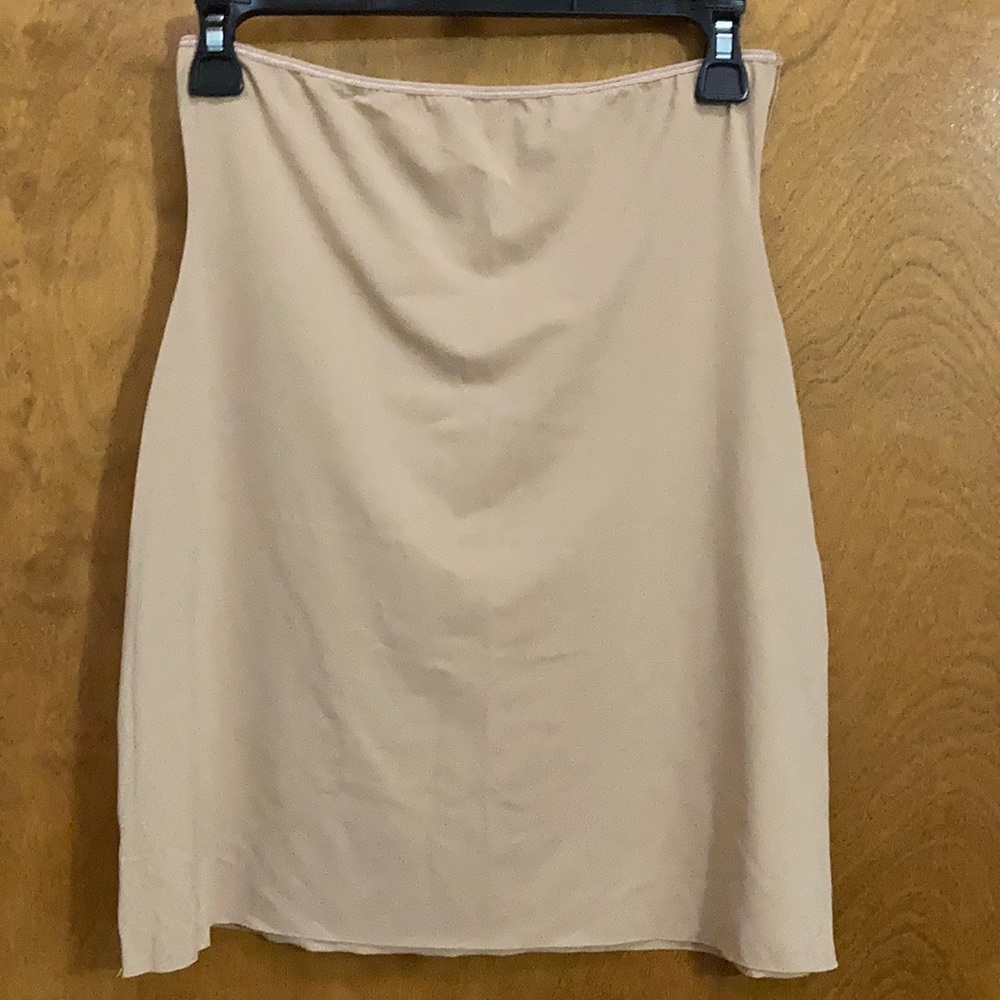 Shaping Half Slip. Sz Lg